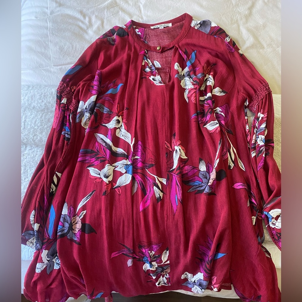 Star Studios Floral Peasant Tunic Dresd in Burgundy - Women Tops, Sz Medium